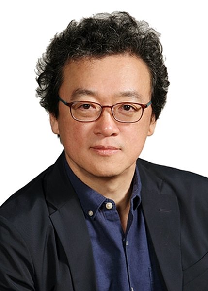 김수영 전 문학과지성사 대표 <사진=문화체육관광부>