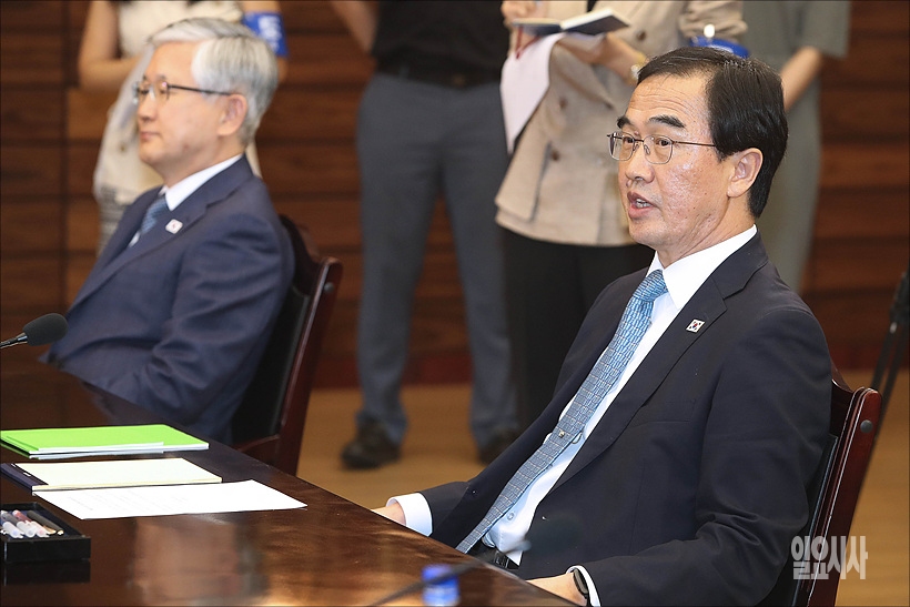 제4차 남북고위급회담서 발언하는 조명균 통일부장관 <사진=사진공동취재단>