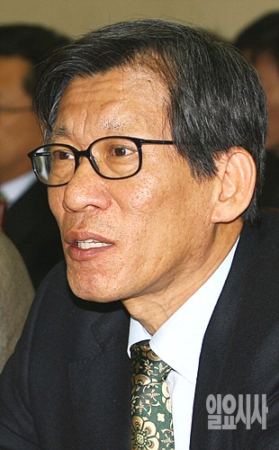 유홍준 명지대 교수