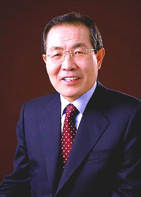 윤동한 한국콜마 회장