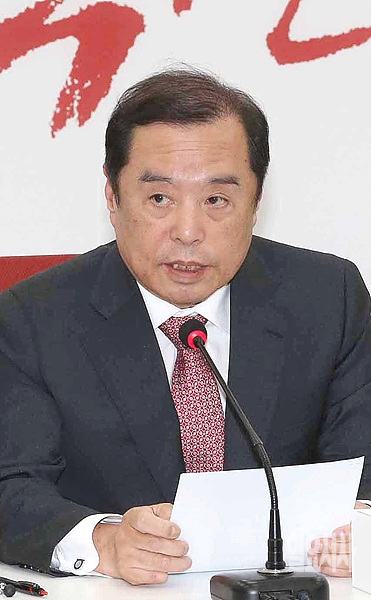 발언하는 김병준 자유한국당 혁신비상대책위원장