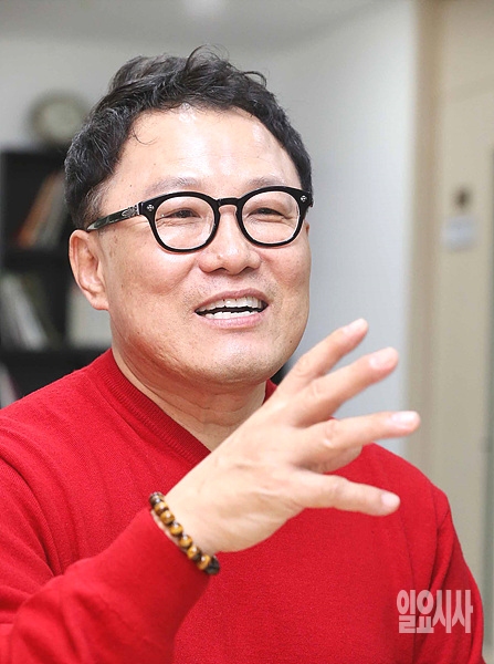 ‘걷기 전도사’ 성기홍 박사