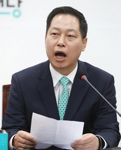 지난 13일, 바른미래당 당직서 해촉된 김상채 변호사 ▲ 지난 13일, 바른미래당 당직서 해촉된 김상채 변호사