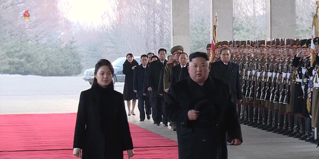 방중하고 있는 김정은 북한 국무위원장 부부 ▲ ▲