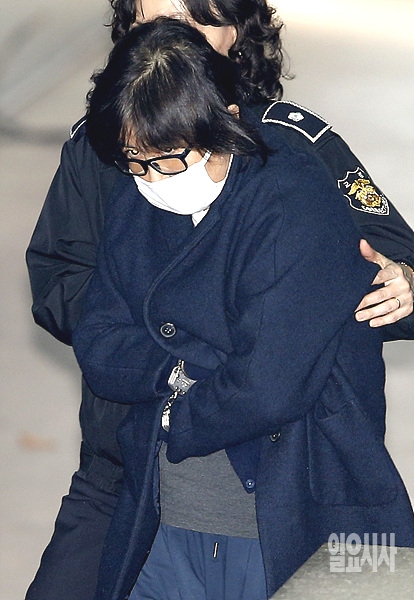 국정 농단의 핵심 인물로 알려진 최순실씨 ⓒ사진공동취재단 ▲ 국정 농단의 핵심 인물로 알려진 최순실씨 ⓒ사진공동취재단