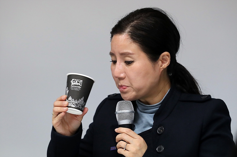 구조동물 안락사 논란에 휩싸인 박소연 케어 대표 ▲ 구조동물 안락사 논란에 휩싸인 박소연 케어 대표