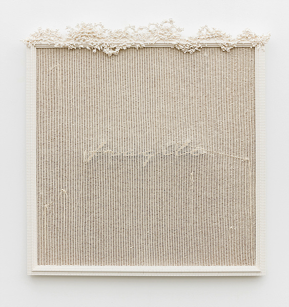 Park Jinhee, Inner Fragment Series -Invisible Time(fragile), 2015, hand-knitting fabric and LEGO bricks on wood, 133x123cm ▲ Park Jinhee, Inner Fragment Series -Invisible Time(fragile), 2015, hand-knitting fabric and LEGO bricks on wood, 133x123cm