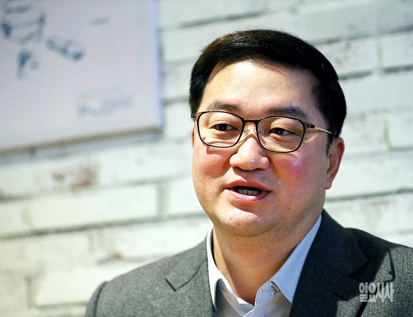 ▲ 일요시사와 인터뷰 갖고 있는 조대원 자유한국당 최고위원 후보