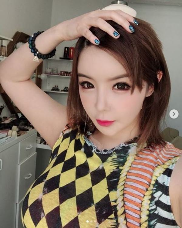 (사진: 박봄 SNS) ▲ (사진: 박봄 SNS)