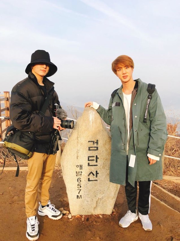 (사진: 방탄소년단 SNS) ▲ (사진: 방탄소년단 SNS)
