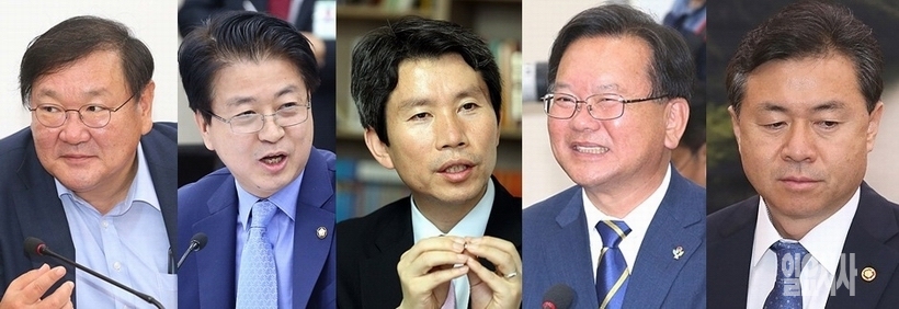 (사진 왼쪽부터)김태년·노웅래·이인영 더불어민주당 의원, 김부겸(행정안전부)·김영춘(해양수산부)장관 ▲ (사진 왼쪽부터)김태년·노웅래·이인영 더불어민주당 의원, 김부겸(행정안전부)·김영춘(해양수산부)장관