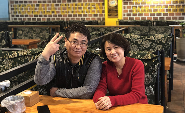 ‘훌랄라숯불치킨’ 김낙준, 여재동 부부 ▲ ‘훌랄라숯불치킨’ 김낙준, 여재동 부부