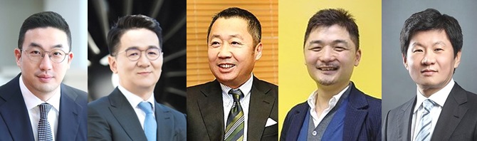(사진 왼쪽부터)구광모 LG 회장, 조원태 한진그룹 회장, 박정원 두산 회장, 김범수 카카오 의장, 정몽규 HDC 회장 ▲ (사진 왼쪽부터)구광모 LG 회장, 조원태 한진그룹 회장, 박정원 두산 회장, 김범수 카카오 의장, 정몽규 HDC 회장