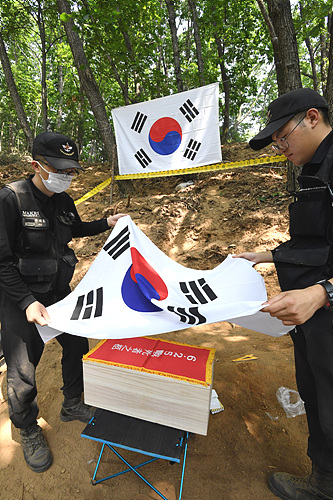 강원도 홍천 유해발굴단 ⓒ사진공동취재단 ▲ 강원도 홍천 유해발굴단 ⓒ사진공동취재단