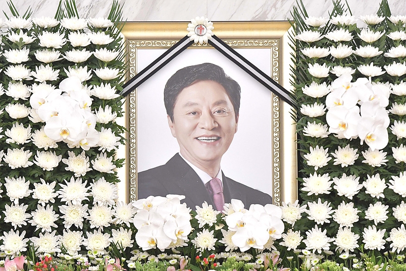 고 정두언 의원 ▲ 고 정두언 의원
