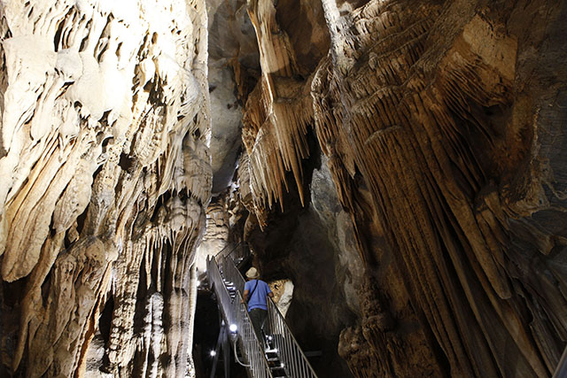 ▲ 우리나라 석회동굴의 ‘레전드’, 단양 고수동굴 내부