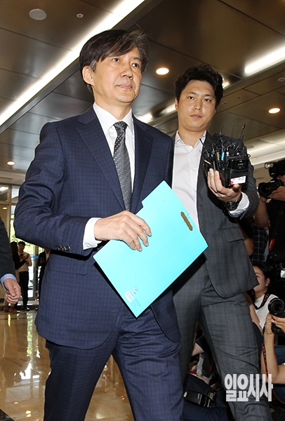 최근 여배우 의혹이 불거진 조국 법무부장관 후보자 ▲ 조국 법무부장관 후보자
