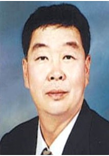 김성언 전 효돈농협조합장 ▲ 김성언 전 효돈농협조합장