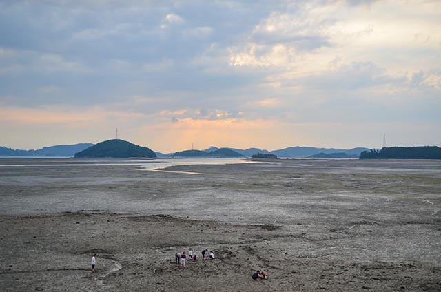 대로리에서 바라본 웅도 ▲ 대로리에서 바라본 웅도