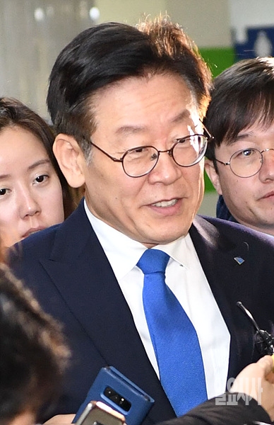 2심서 당선 무효형 선고를 받은 이재명 경기도지사 ▲ 이재명 경기도지사