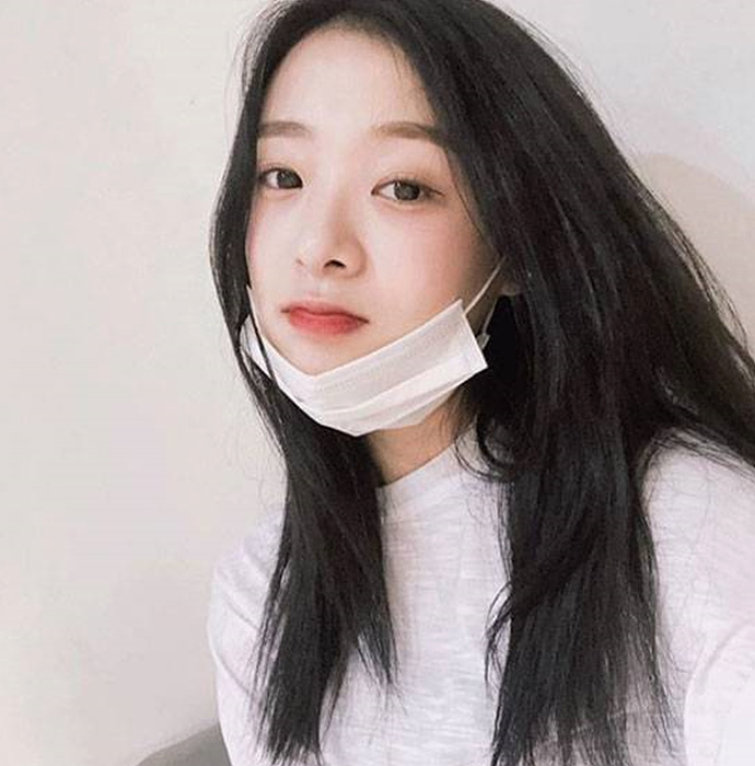 에이프릴 진솔 ⓒ인스타그램 ▲ 에이프릴 진솔 ⓒ인스타그램