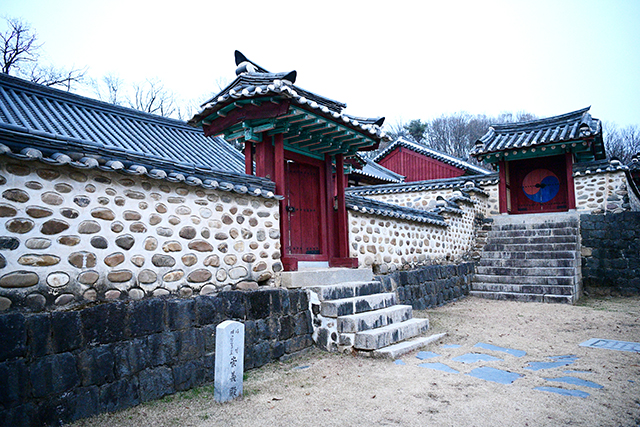 고려조 네 왕의 제사를 지내던 숭의전 ▲ 고려조 네 왕의 제사를 지내던 숭의전