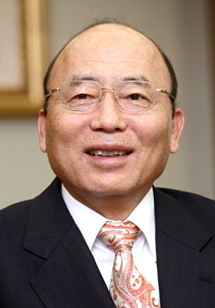 이봉관 서희건설 회장 ▲ 이봉관 서희건설 회장