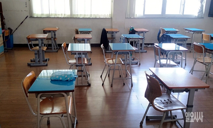 텅 빈 학교 교실 ⓒ본 사진은 특정기사와 직접적인 관련이 없음 ▲ 텅 빈 학교 교실 ⓒ본 사진은 특정기사와 직접적인 관련이 없음