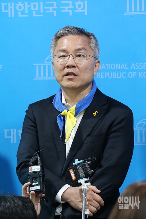 최강욱 전 청와대 공직기강비서관 ▲ 최광욱 전 청와대 비서관