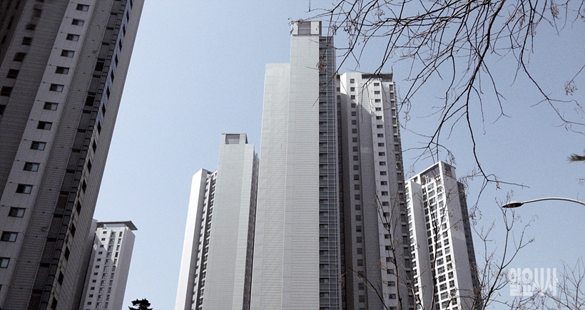 박헌준 프리드라이프 회장, 박현배 프리드라이프 대표가 거주 중인 것으로 알려진 서울 성동구 소재의 T아파트 ⓒ김희구 기자