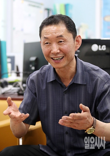 <일요시사>와 인터뷰 중인 최영섭 네오안전플러스 대표 ⓒ문병희 기자 ▲ 인터뷰 중인 최영섭 네오안전플러스 대표 ⓒ문병희 기자
