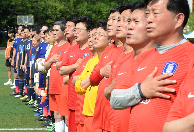 혈세만 받을 뿐 관리는 제대로 되지 않고 있는 것으로 나타난 국회의원축구연맹