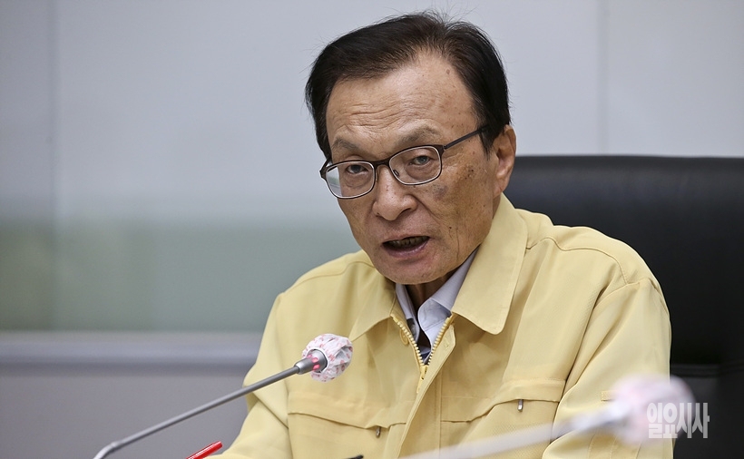 발언하는 이해찬 더불어민주당 대표 ▲ 발언하는 이해찬 더불어민주당 대표