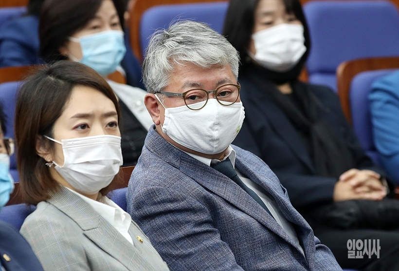 더불어민주당 내 소장파인 조응천 의원 ⓒ문병희 기자 ▲ 조응천 더불어민주당 의원 ⓒ문병희 기자