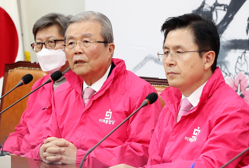 김종인 국민의힘 비상대책위원장(사진 왼쪽)과 황교안 전 대표