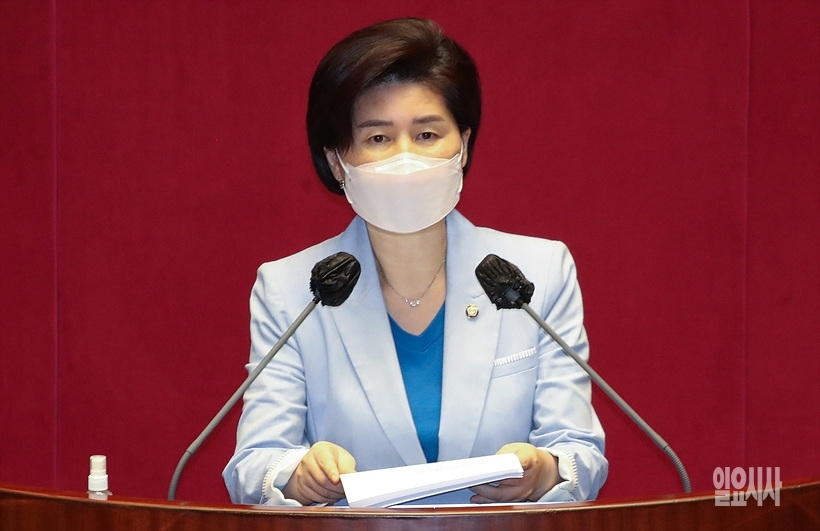발언하는 백혜련 더불어민주당 의원 ⓒ고성준 기자 ▲ 발언하는 백혜련 더불어민주당 의원 ⓒ고성준 기자