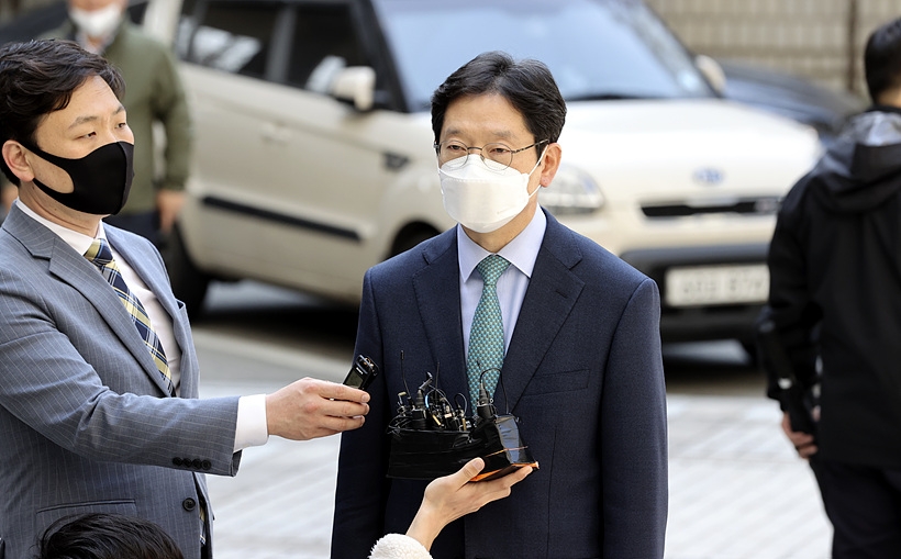 항소심 선거를 앞두고 있는 김경수 경남도지사 ▲ 김경수 경남도지사