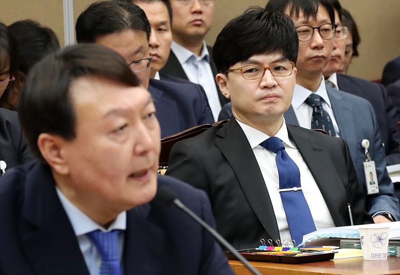 참고인 자격으로 국감장에 출석한 한동훈 검사장 ▲ 국감 출석한 한동훈 검사장