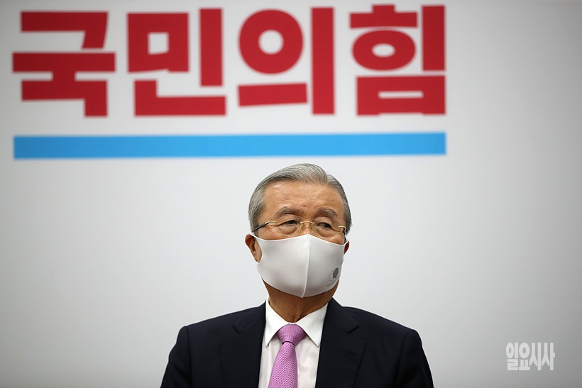 김종인 국민의힘 비상대책위원장 ⓒ고성준 기자 ▲ ▲김종인 국민의힘 비상대책위원장 ⓒ고성준 기자