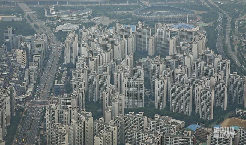 서울 강남구 소재의 아파트 단지들 ⓒ고성준 기자 ▲ ⓒ고성준 기자