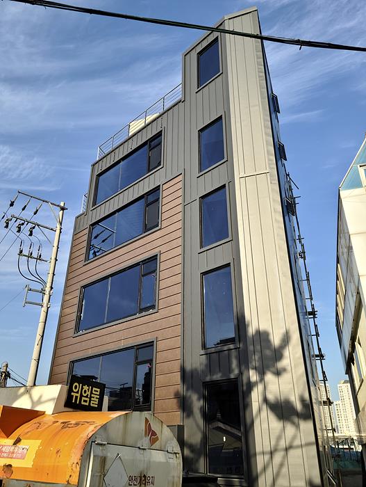 부산 연제구의 한 불법건축물 ▲ 부산 연제구의 한 불법건축물