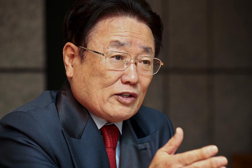 대한체육회장 선거에 출마 예정인 유준상 대한요트협회 회장이 <일요시사>와 인터뷰를 갖고 있다. ▲ 대한체육회장 선거에 출마 예정인 유준상 대한요트협회 회장이 일요시사와 인터뷰를 갖고 있다.