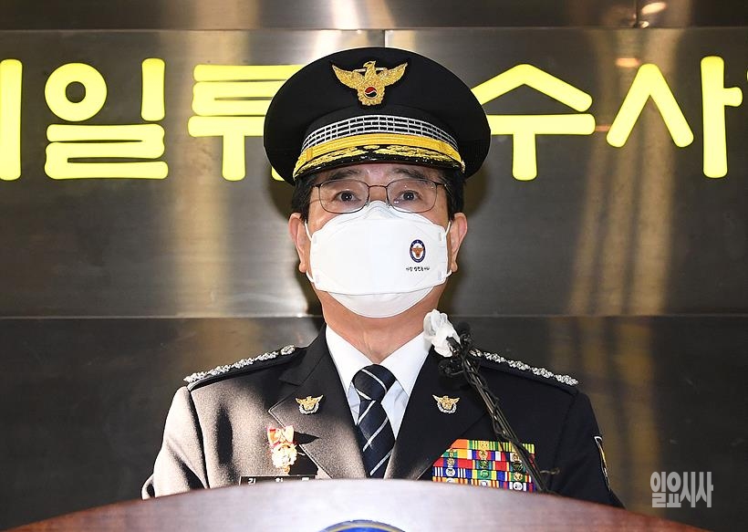 김창룡 경찰청장이 지난 6일, 양천 아동학대 사망 사건과 관련해 사과문을 발표하고 있다. ⓒ박성원 기자 ▲ 김창룡 경찰청장 ⓒ박성원 기자