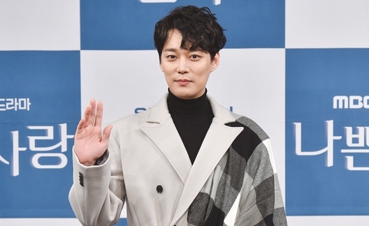 배우 전승빈