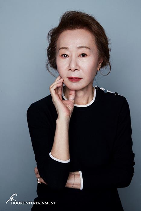 국민배우 윤여정 ⓒ후크엔터테인먼트 ▲ 국민배우 윤여정 ⓒ후크엔터테인먼트