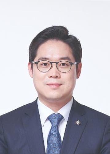 서울지방변호사회장에 당선된 김정욱 변호사 ▲ 서울변호사협회장에 당선된 김정욱 변호사