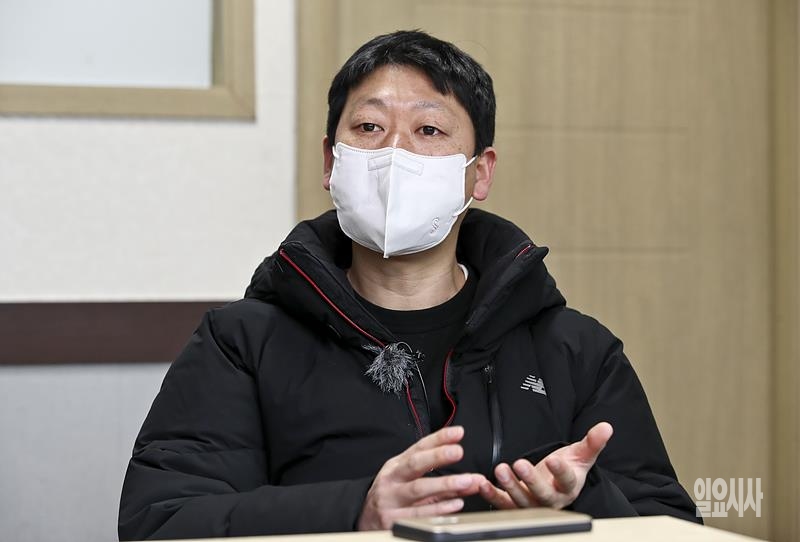 과거 영락보린원에서 퇴소 당시 자립정착금을 떼였다는 박민우씨 ⓒ고성준 기자 ▲ 과거 영락보린원에서 퇴소 당시 자립정착금을 떼였다는 박민우씨 ⓒ고성준 기자