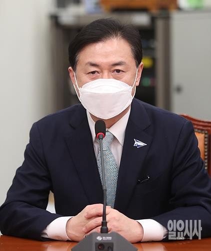 김영춘 부산시장 후보 ⓒ박성원 기자 ▲ 김영춘 부산시장 후보 ⓒ박성원 기자