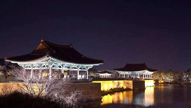 ‘한국관광공사 야간 관광 100선’에 오른 경주 동궁과 월지 ▲ ‘한국관광공사 야간 관광 100선’에 오른 경주 동궁과 월지